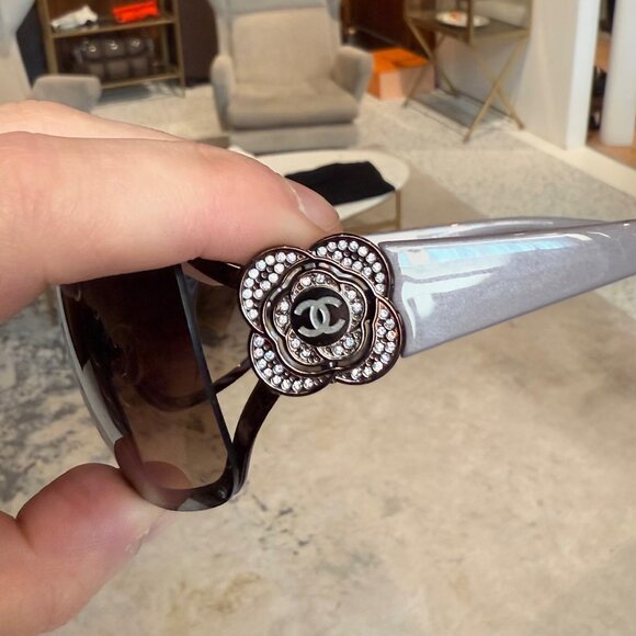 Chanel 4164 Vintage Swarovski Crystal Camellia CC Grey Sunglasses - Picture 7 of 12